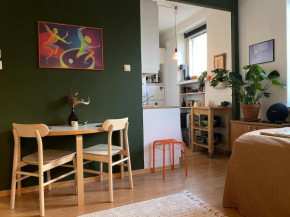 Cozy studio apartment with amazing location